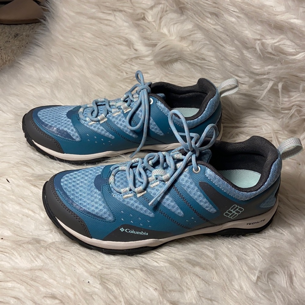 Like new Columbia trial hiking shoes